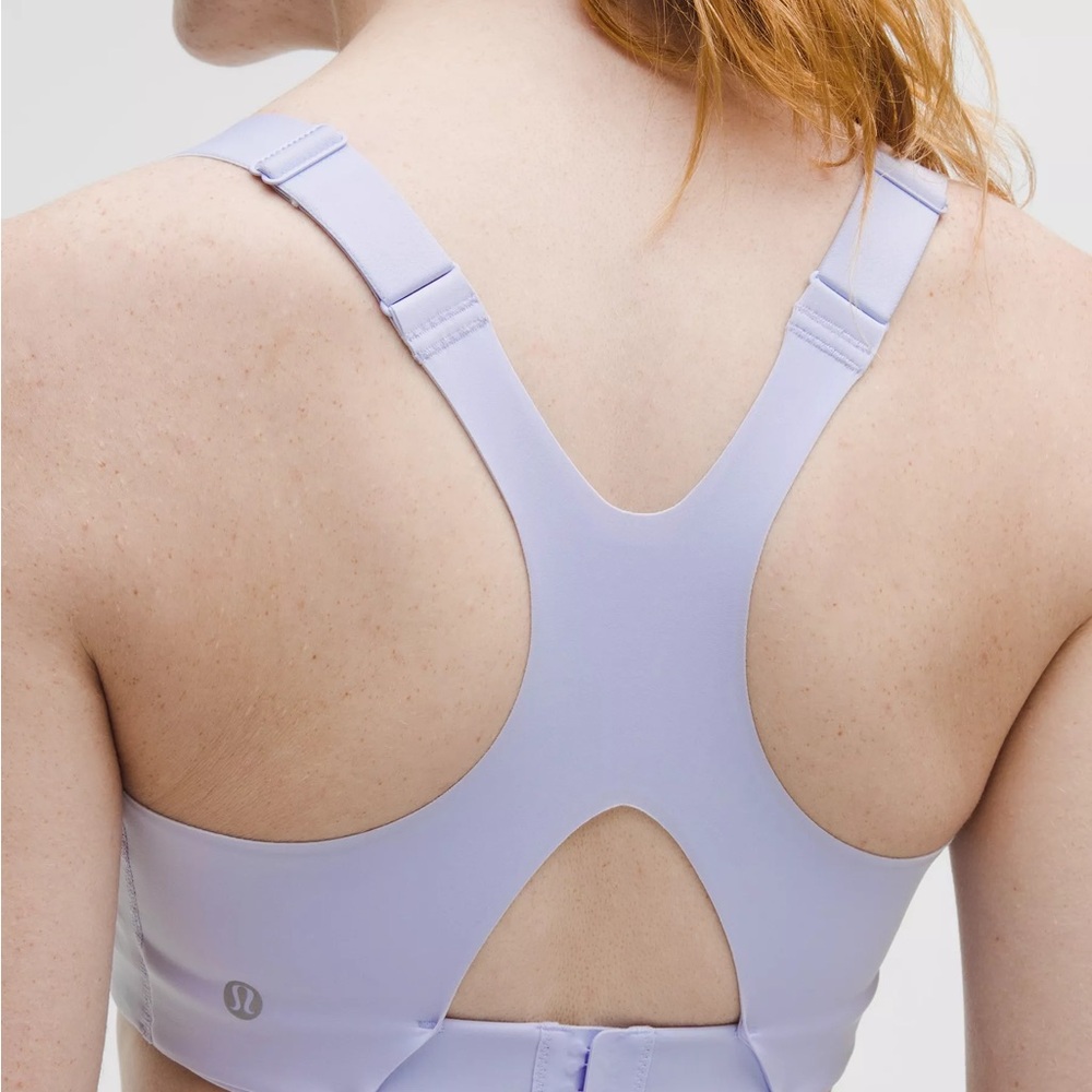 Lululemon All Powered Up Bra *Medium Support sz 34C - Icy Iris